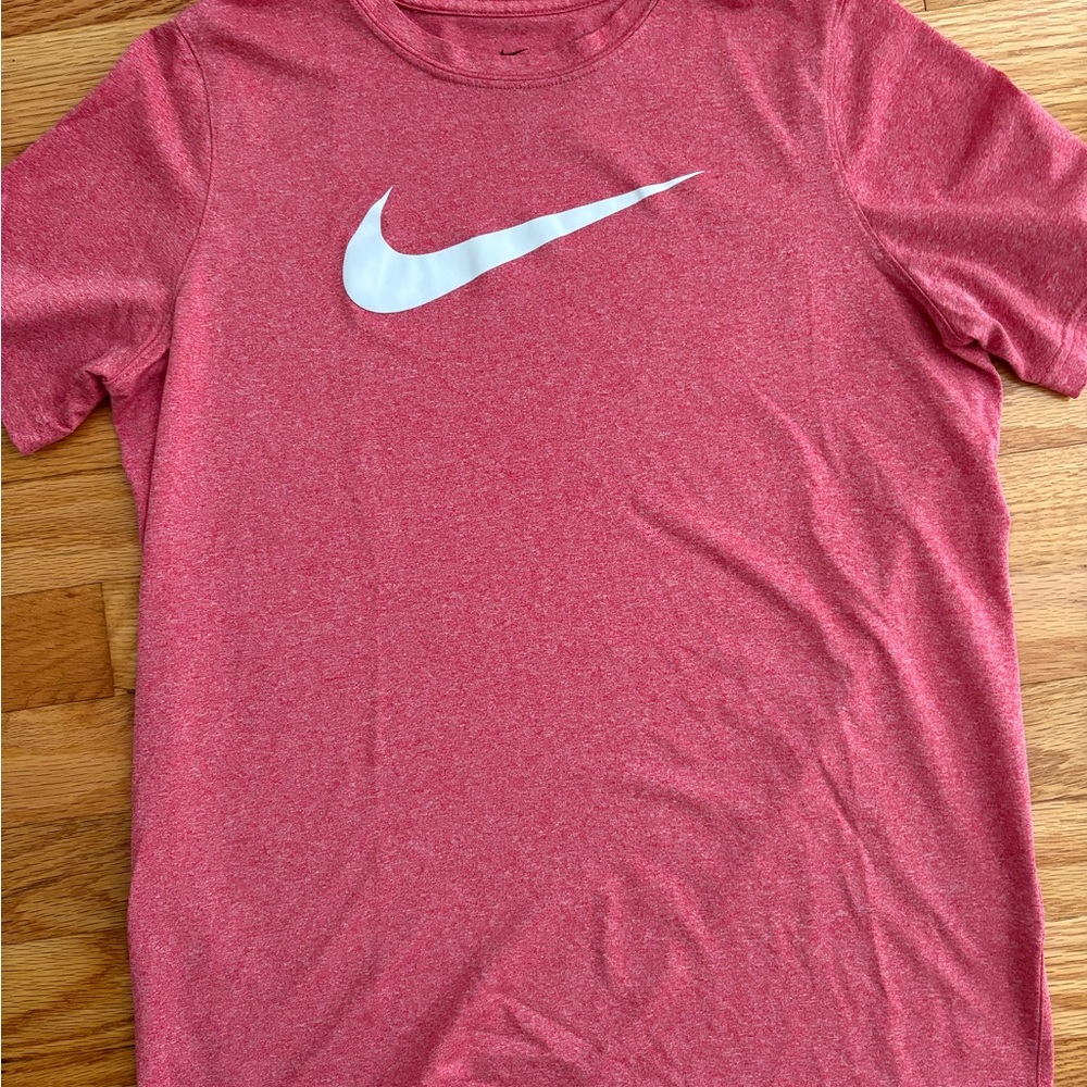 Nike Red Short Sleeve Tee with Iconic Logo